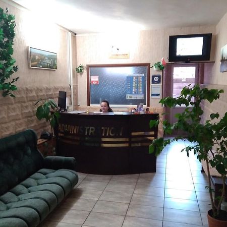 Hostel 3 Stars Na Oktyabryskoy 维捷布斯克 外观 照片